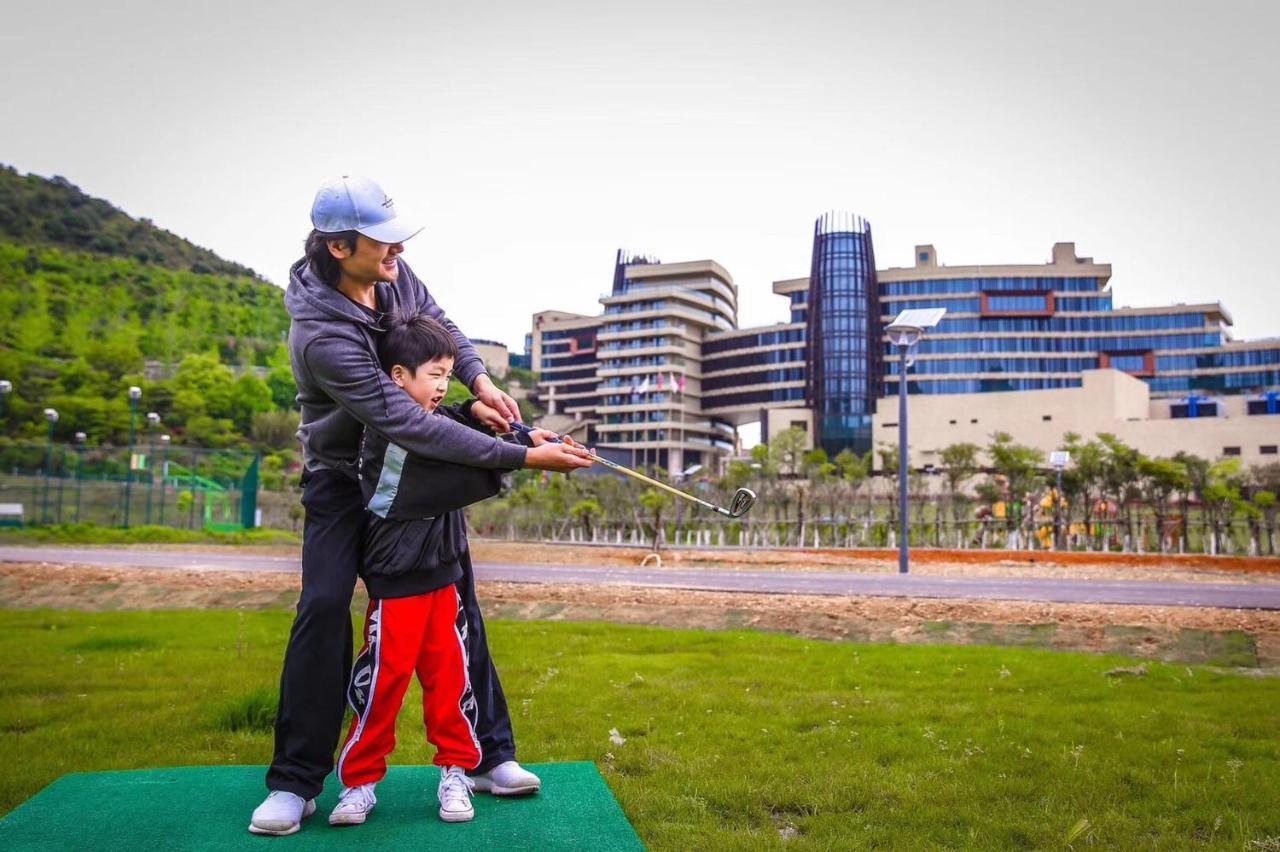 คราวน์ พลาซา หนิงป๋อ เซียงซาน ซีวิว Hotel Xiangshan  ภายนอก รูปภาพ