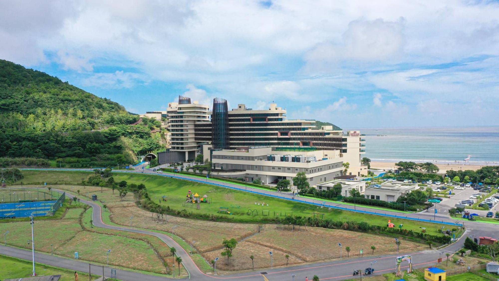 คราวน์ พลาซา หนิงป๋อ เซียงซาน ซีวิว Hotel Xiangshan  ภายนอก รูปภาพ